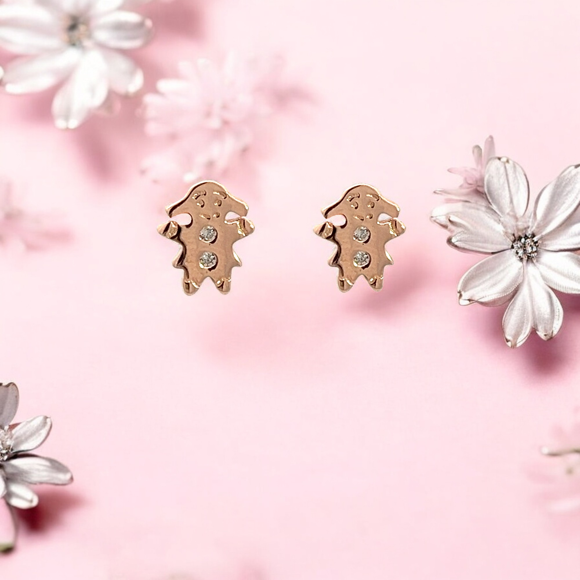 PurpleLuck Resse Rose Gold Earrings. Cute and simple studs for Girls. Gift for Girlfriend. Romantic gift