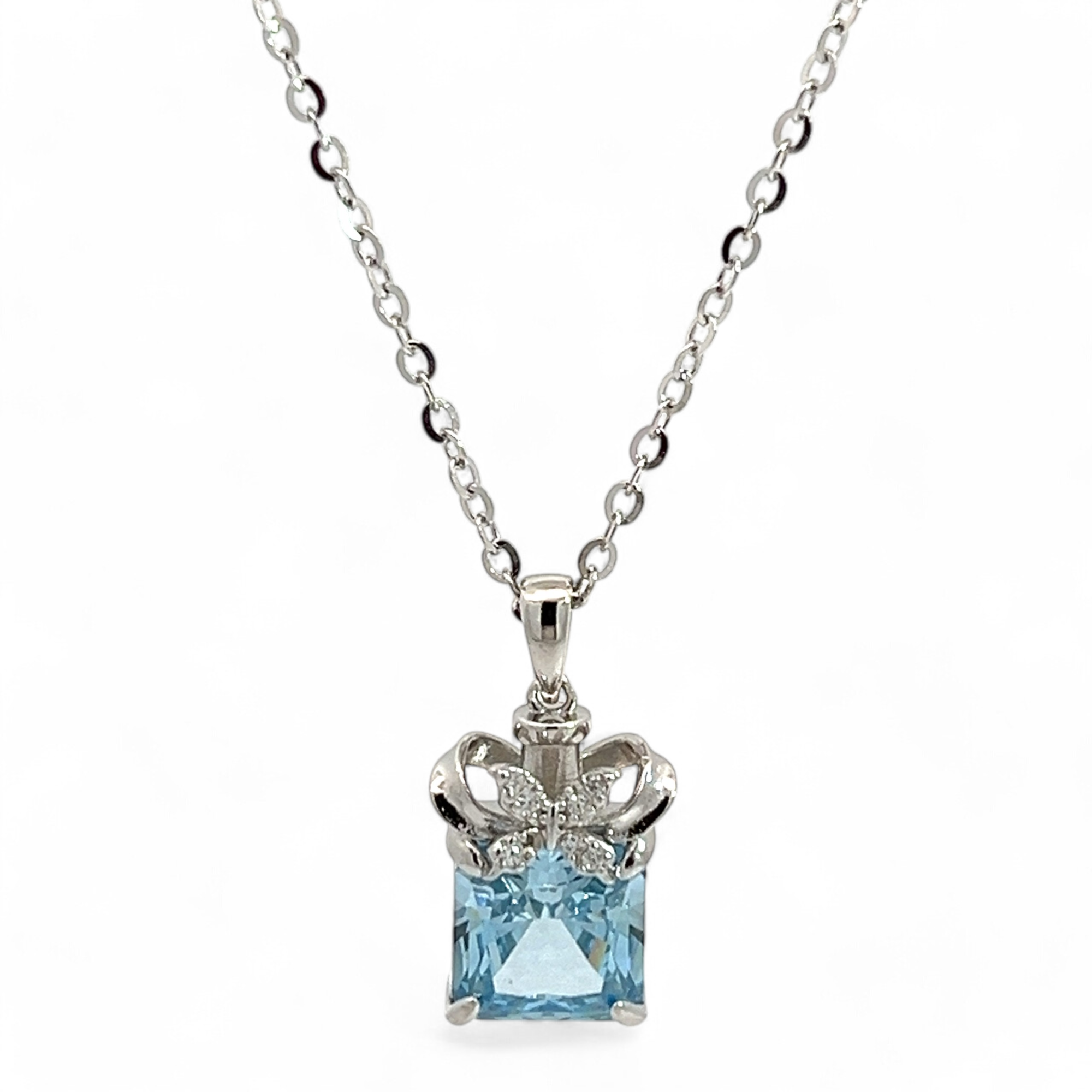 PurpleLuck Marina Blue Gem 925 Silver Pendant. Romantic gift for wife and girlfriend