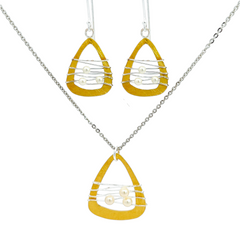 PurpleLuck Bellucci Gold Italian Pendant Set .Delicate pearl jewellery set Ideal for gifting for wife, sister and girlfriend