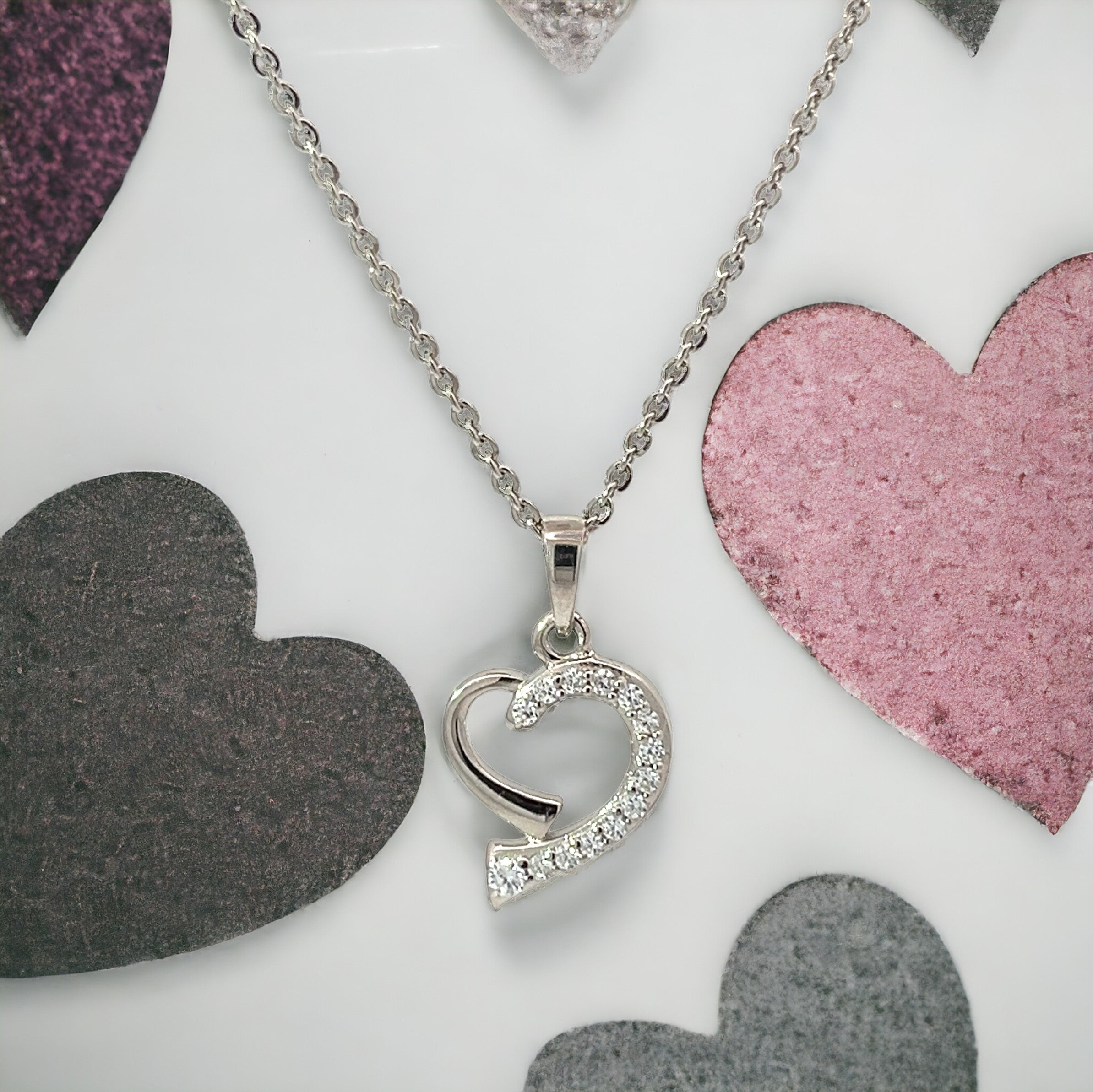 PurpleLuck Pageant 925 Silver Heart Necklace. Romantic gift for girlfriend and wife. Dainty daily wear pendant
