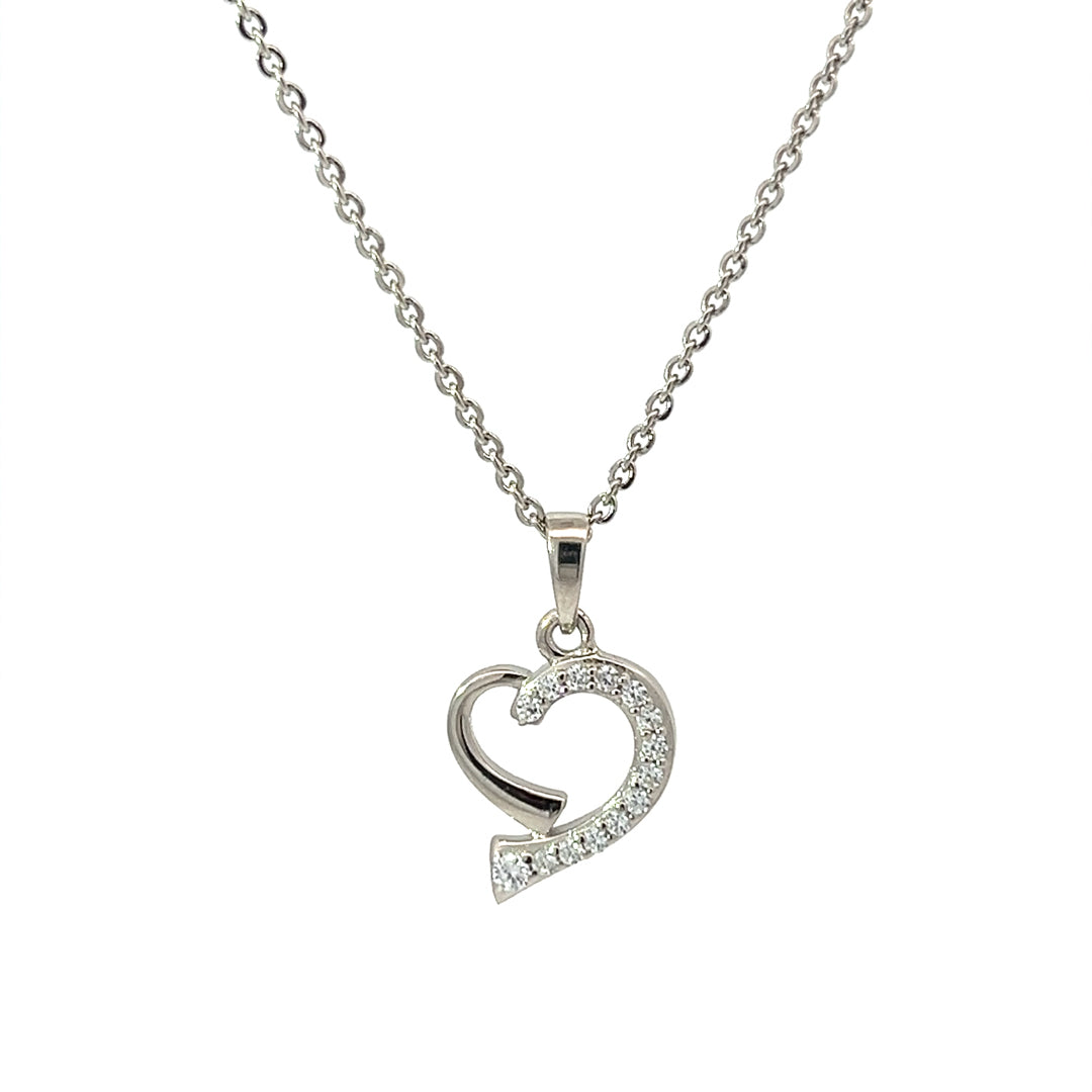 PurpleLuck Pageant 925 Silver Heart Necklace. Romantic gift for girlfriend and wife. Dainty daily wear pendant