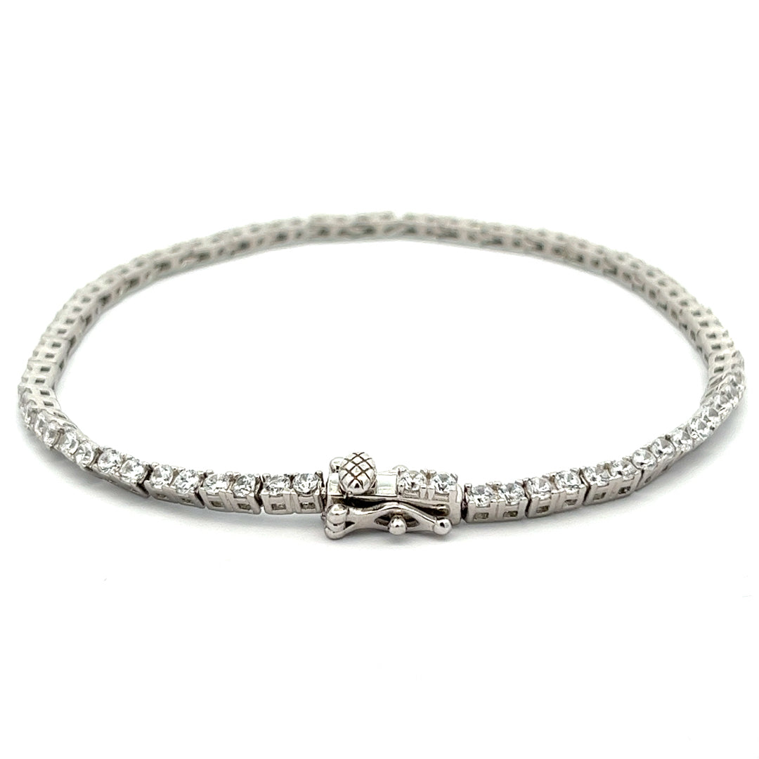 PurpleLuck Lisa Silver Tennis Bracelet. Sterling Silver Sleek and elegant bracelet for women and girls