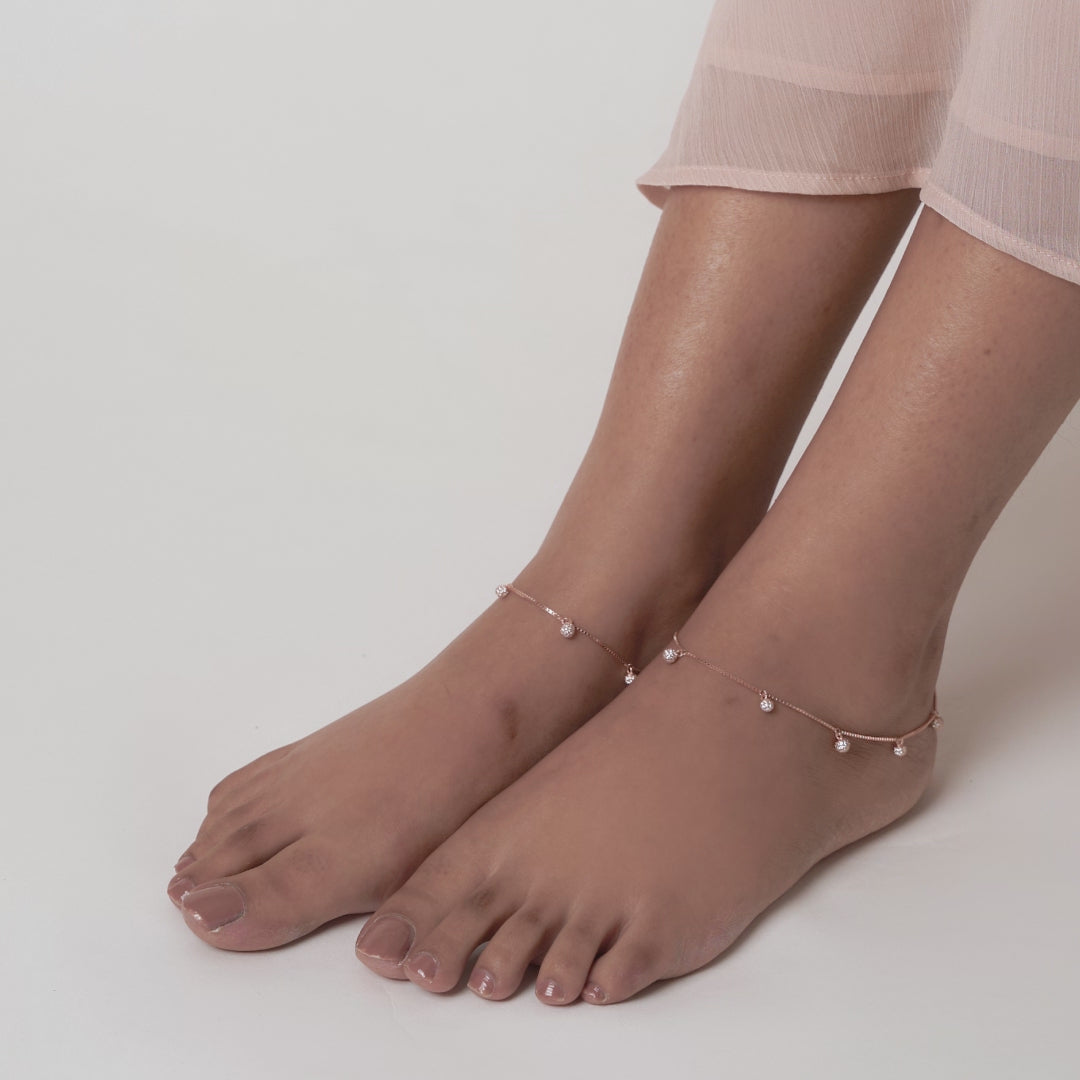 Purpleluck Genelia 925 Silver Anklet- Rose Gold plated anklet with adjustable length. Simple and elegant design for women