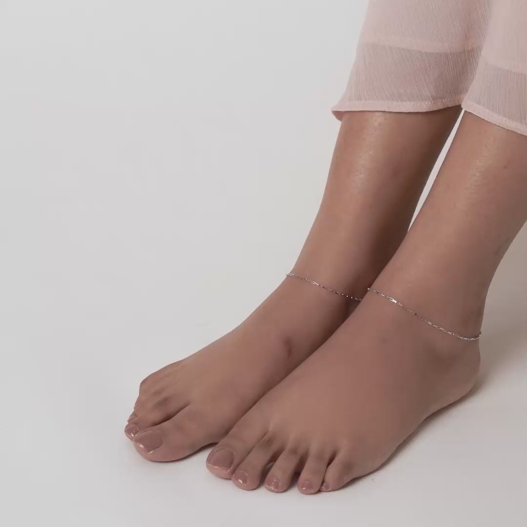 PurpleLuck Samantha 925 Silver Italian Anklet. Dainty and elegant ankle jewelry for daily wear for women