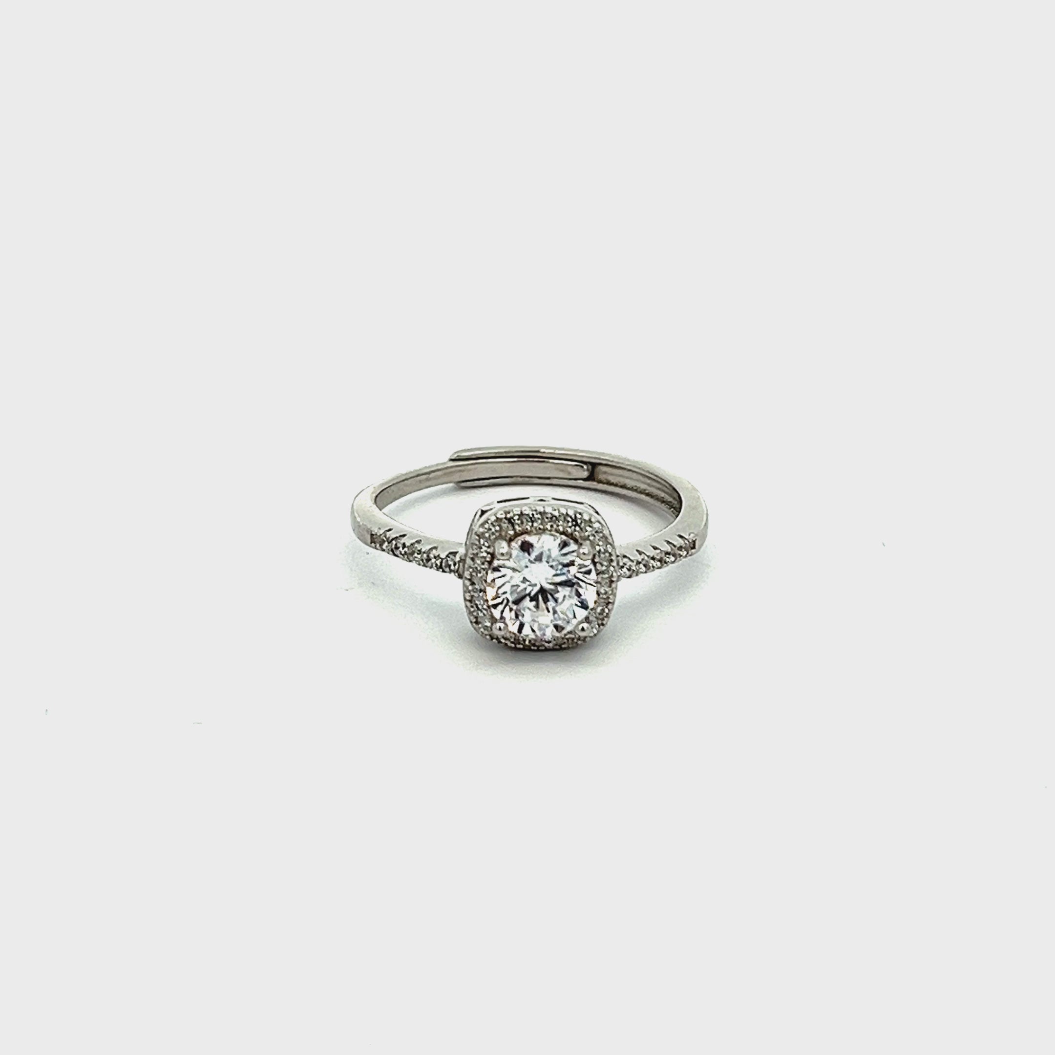 PurpleLuck Laura Silver Solitaire Ring